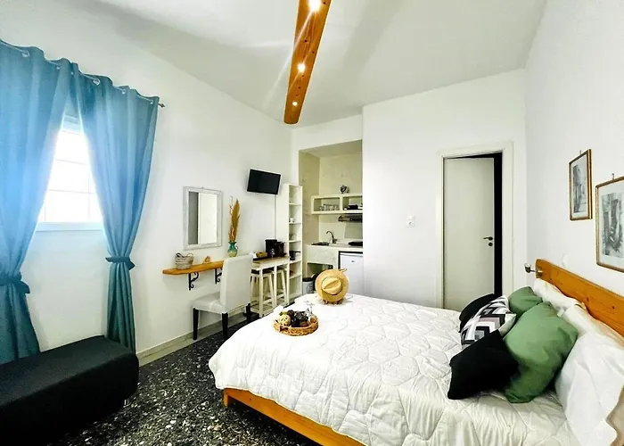 Folia Naxos 2 Naxos City