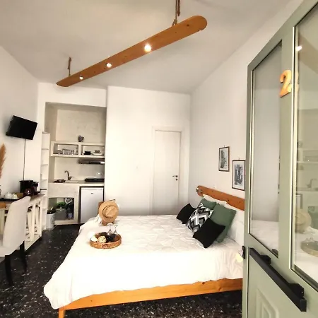 Апартаменты Folia Naxos 2 *