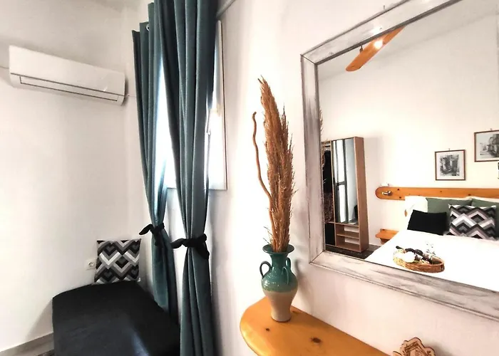 Folia Naxos 2 Naxos City